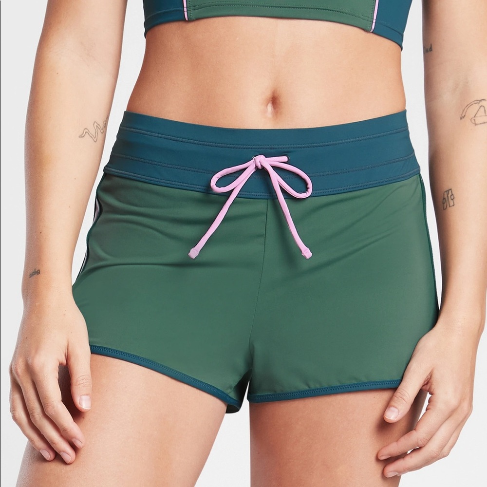Athleta Surge Short NWT